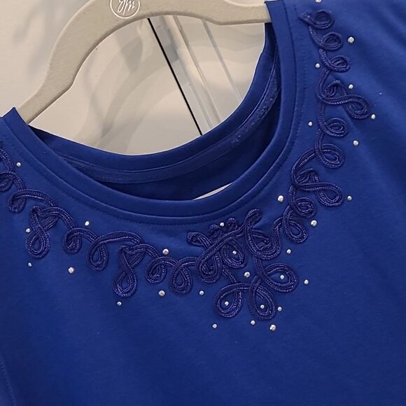 Allison Daley sz L/G sleeveless top with applique and sequins - Picture 2 of 7